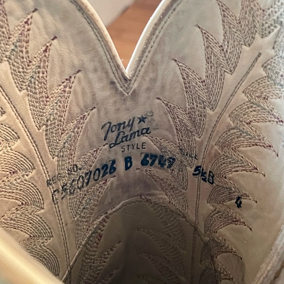 Vintage Tony Lama White Boots - Picture 5 of 6
